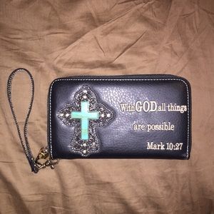 NWOT wristlet wallet w/ cross